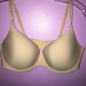 Wacoal 38C bra. Worn once ✨In like new condition✨